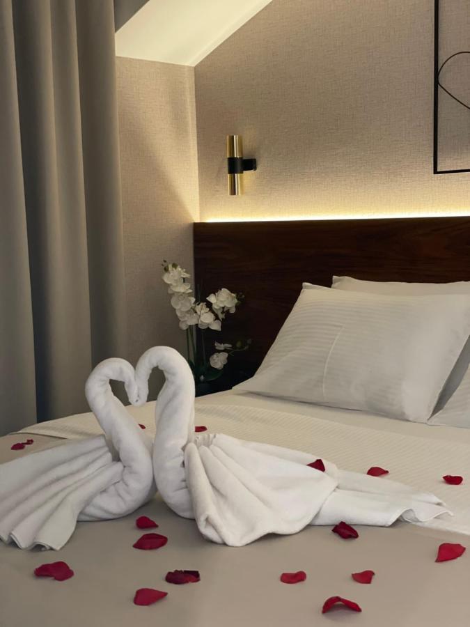 Enyana Luxury Suites Kotor Exterior photo
